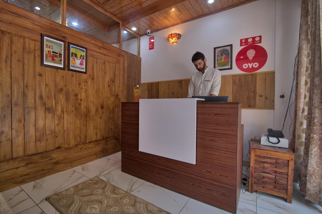 Oyo 13755 Woodstock Inn Dalhousie Eksteriør billede